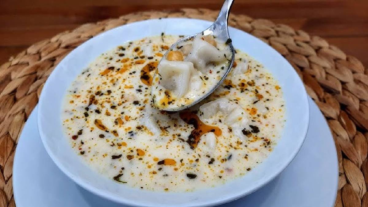 Mantının en farklı hali! Yoğurt çorbasını bir de mantıyla deneyin! Tarif istemeden giden 1 kişi bile olmayacak