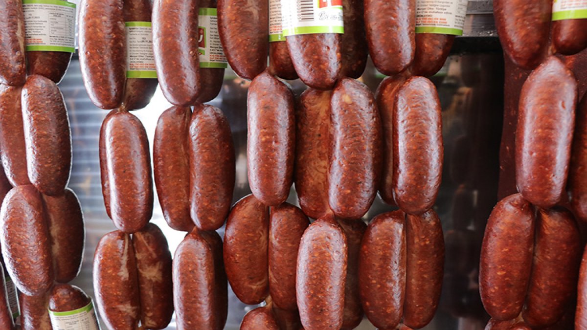 Sucuk, yoğurt, zeytinyağı... Bu markaları gördüğünüz yerde kaçın: Bakanlık listeye yeni markalar ekledi - KARAR