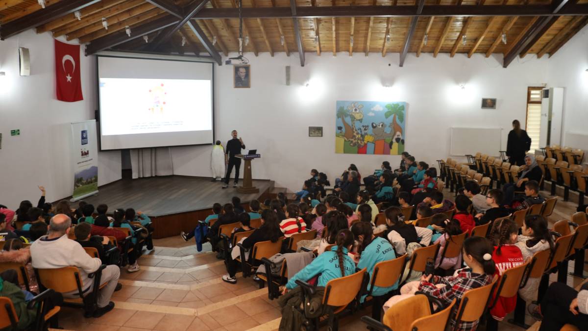 İlköğretim öğrencilerine vektörle mücadele eğitimi