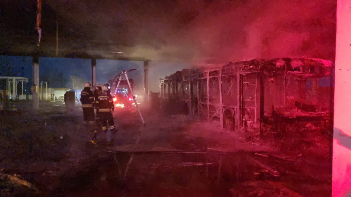 Otobüs yangınının ulaşıma etkisi olmayacak