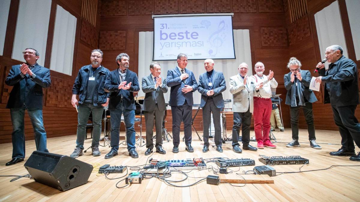 Başkan Tugay beste yarışmasında jüri üyeliği yaptı