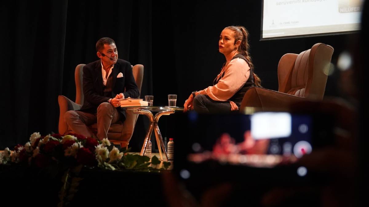 Edebiyat Söyleşileri’nde Nilüfer Açıkalın’la keyifli sohbet