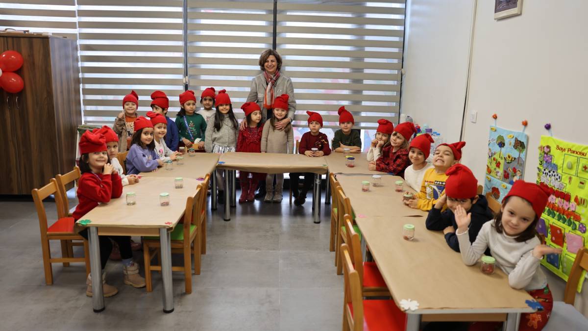 Başkan Ünlüce 2024’ü çocuklarla uğurladı