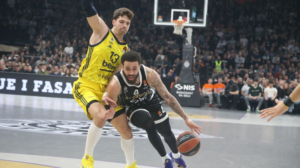 Fenerbahçe Beko'dan bir mağlubiyet daha: Partizan deplasmanında 90-81 mağlup oldu