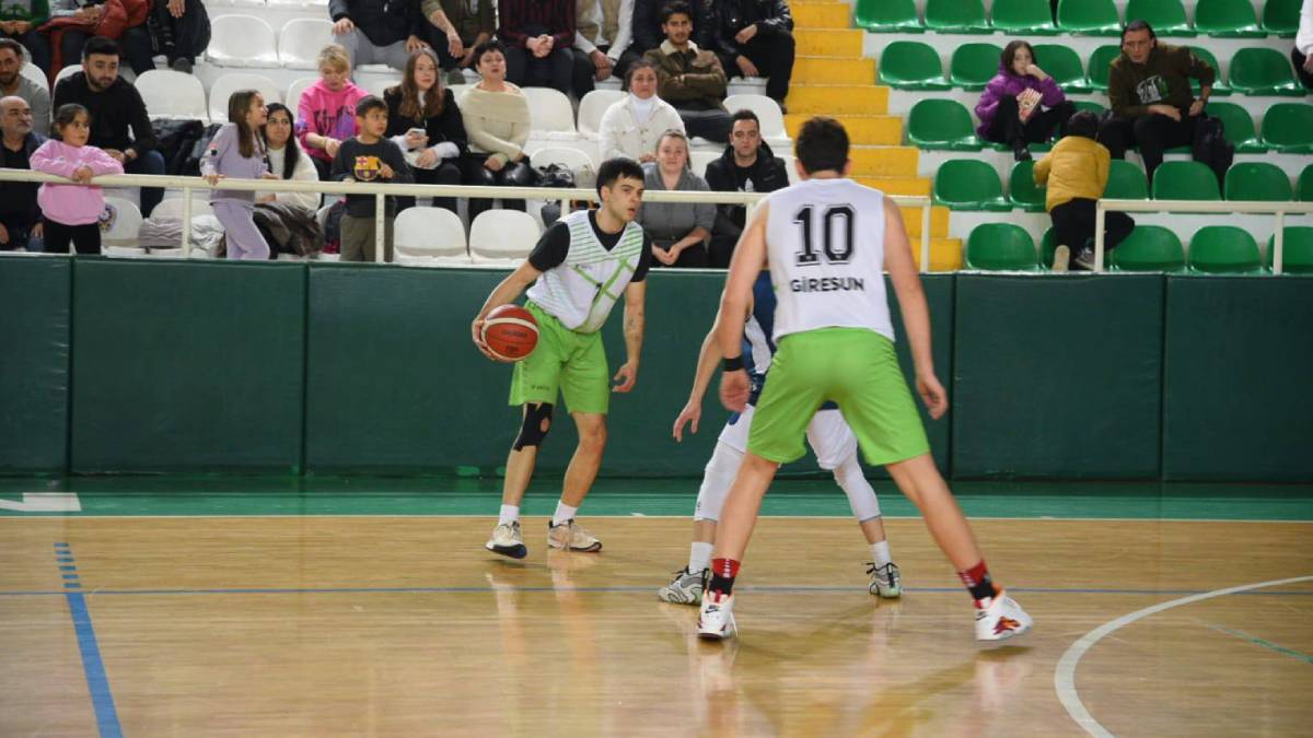 Giresun Belediyespor ilk yılında deplasmanlı basketbol ligine katılma hakkı kazandı