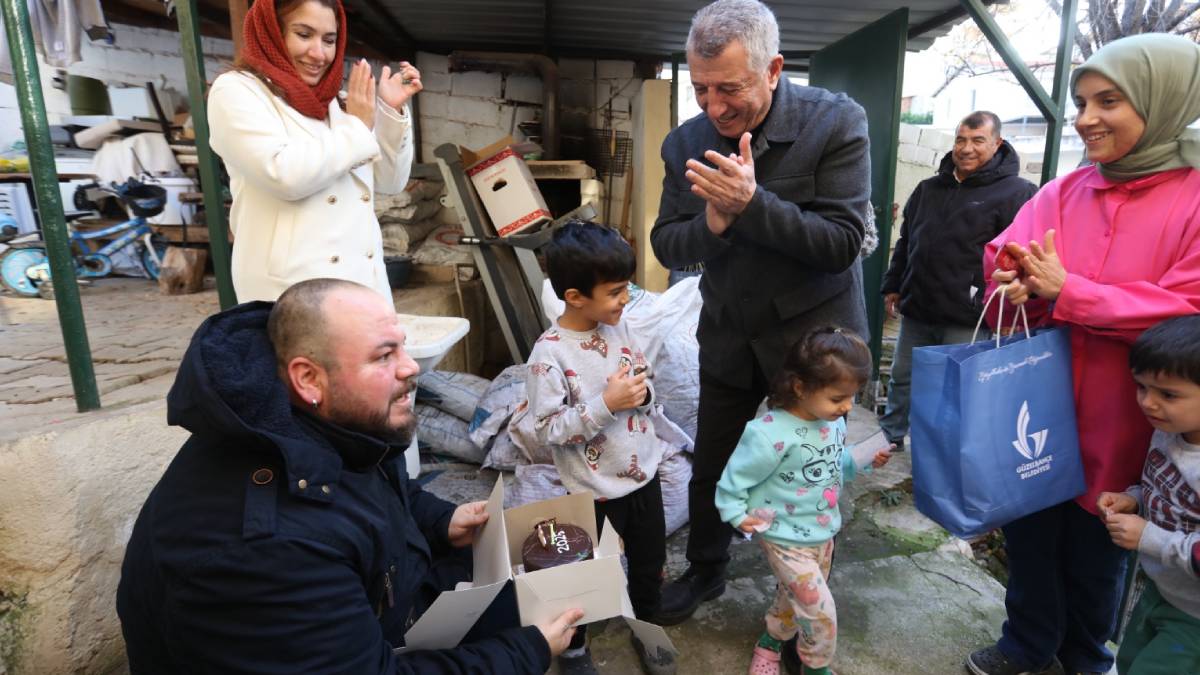 Başkan Günay’dan ‘Pastalı’ yeni yıl sürprizi