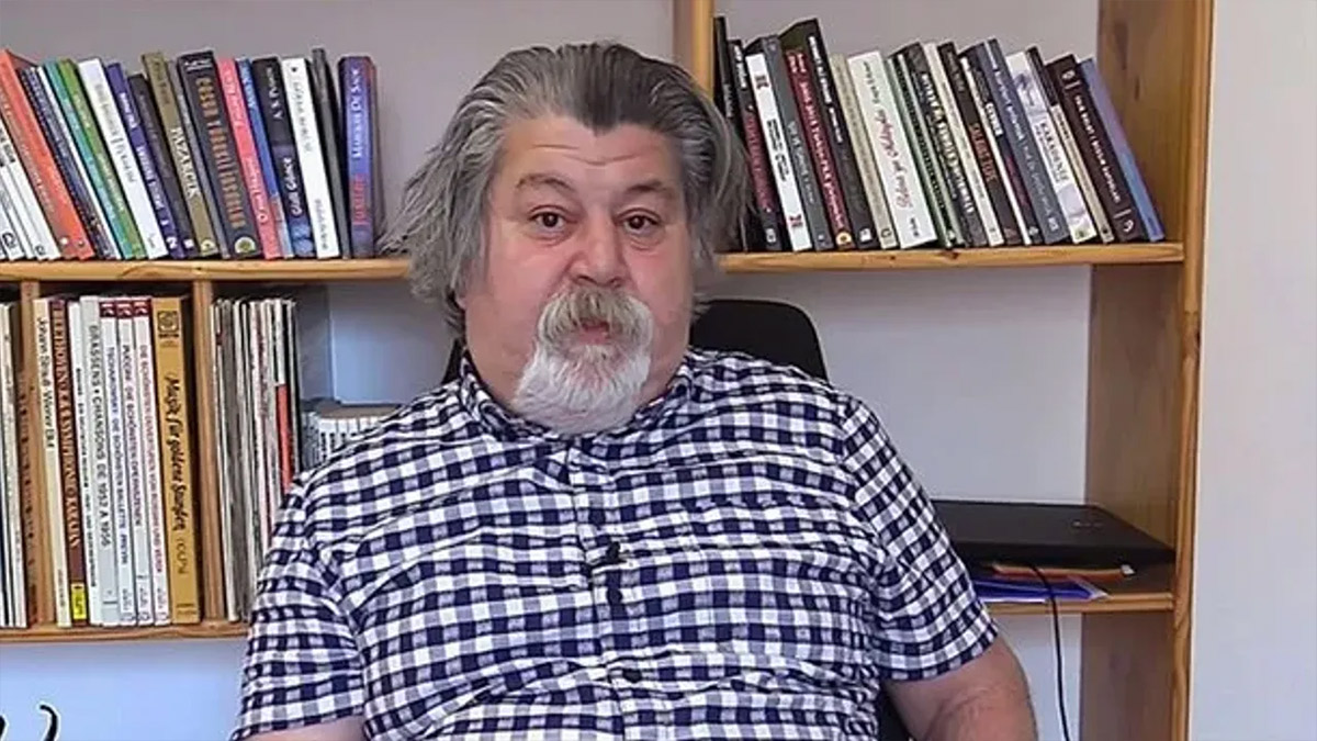 Ahmet Nesin hakkında yakalama kararı: Gerekçe, cumhurbaşkanına hakaret...