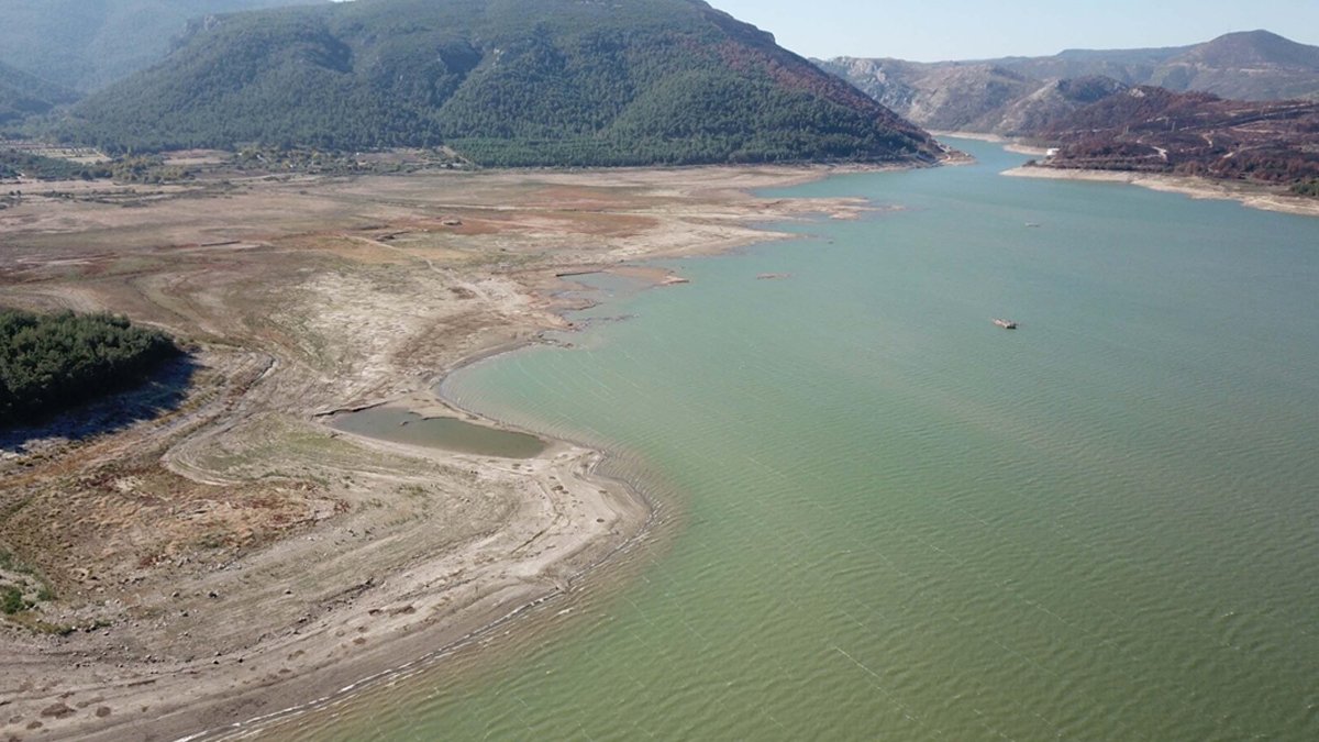 Yağmur İzmir'e fayda etmedi, uzmanlar uyardı: Bu yıl büyük bir su sorunu çekebiliriz