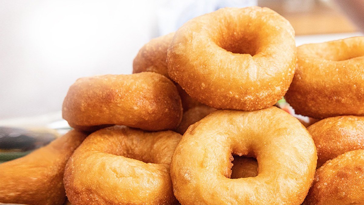 Dağ gibi kabarıyor, bir gram yağ çekmiyor! Anne usulü pişi tarifi... Puf puf yumuşacık oluyor