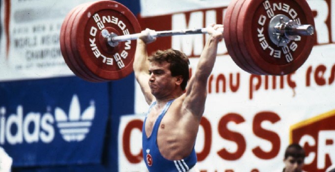 Naim Süleymanoğlu: Fetö yüzünden federasyona giremedim