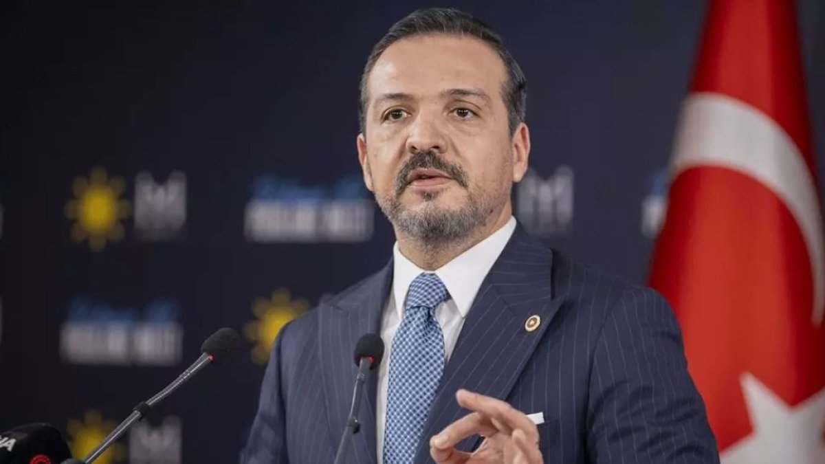 Kürşad Zorlu İYİ Parti'den istifa etti