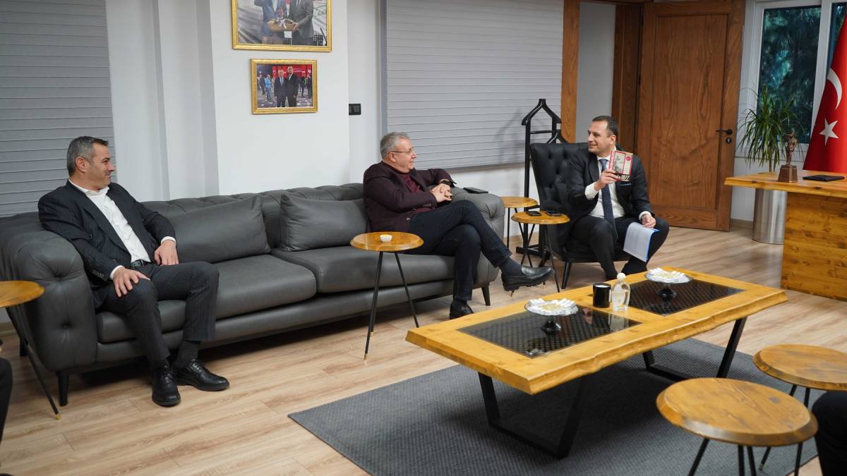 Bayburt’tan Bornova’ya müzecilik köprüsü