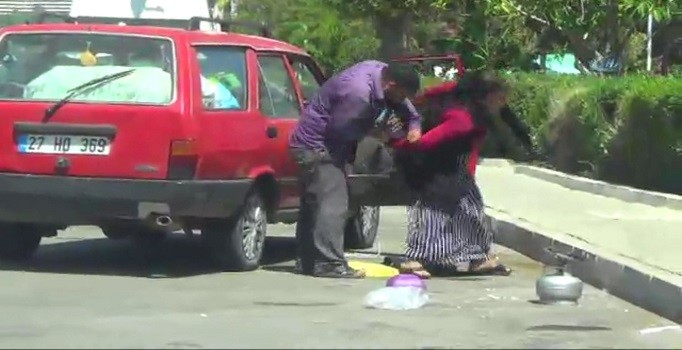 Antalya'da sokak ortasında kadına şiddet