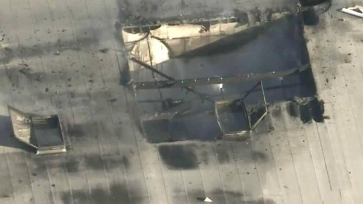 ABD’de uçak fabrika çatısına düştü: 2 ölü, 18 yaralı