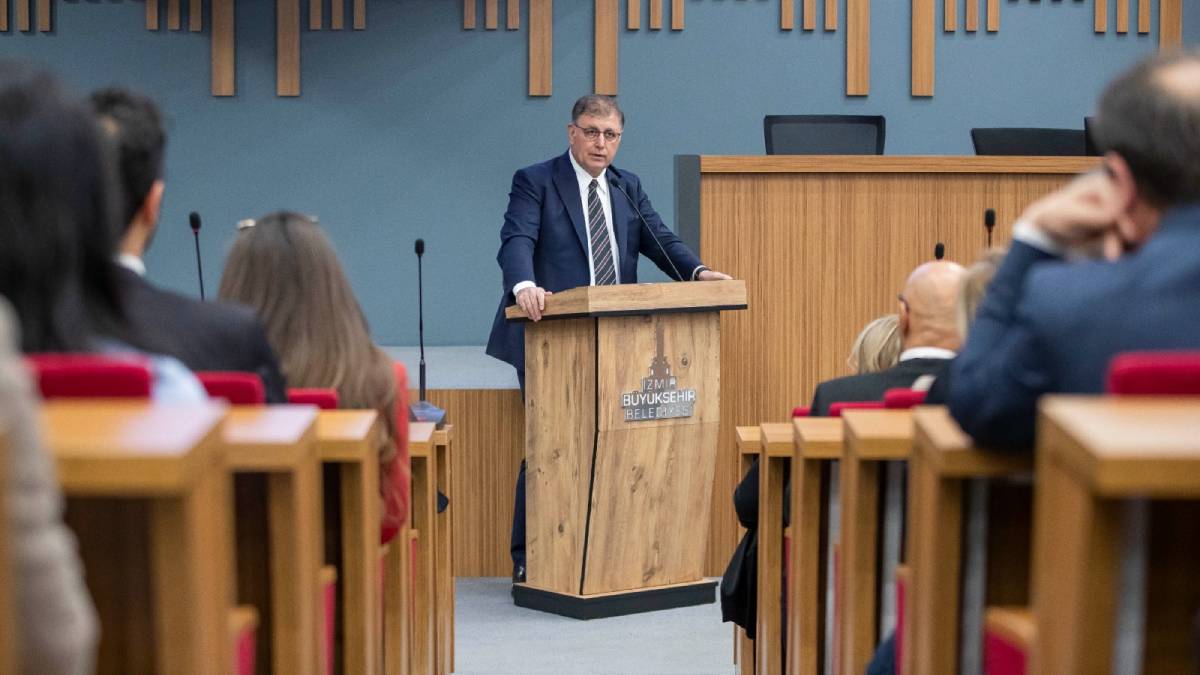 İzmir, yaşanabilir, dayanıklı ve refah seviyesi yüksek bir kent olacak