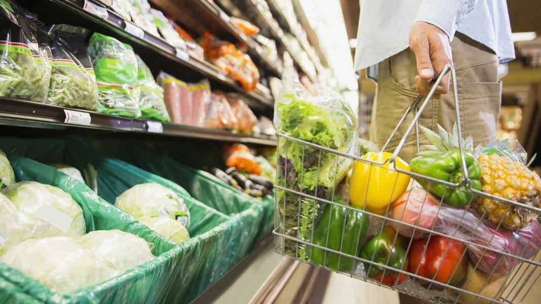 Gıda fiyatlarındaki makas kapanmıyor: Dünyada 6,7 Türkiye’de 43,6