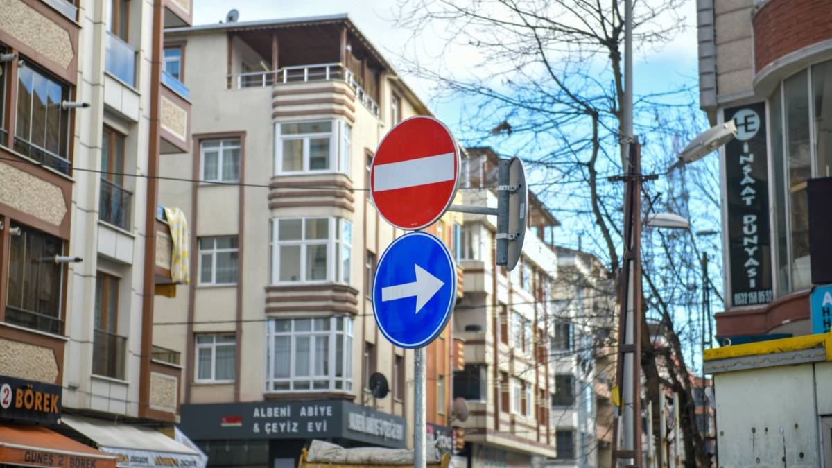 Esenyurt’un trafik sorununa “Tek Yönlü” çözüm