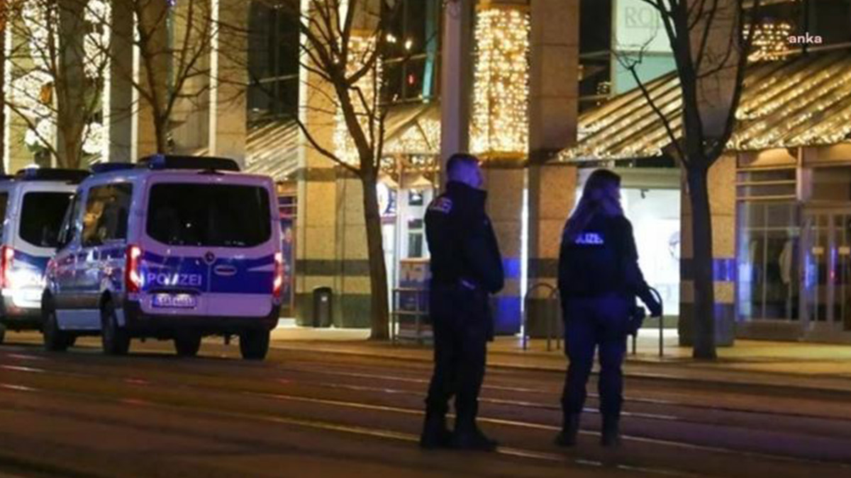 Berlin’de polis merkezi yakınında patlama: 2 yaralı