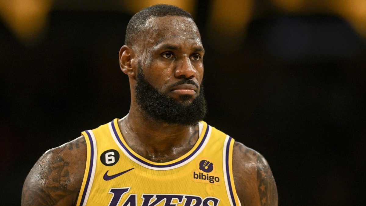 LeBron James'ten bir rekor daha: Michael Jordan'ı geride bıraktı