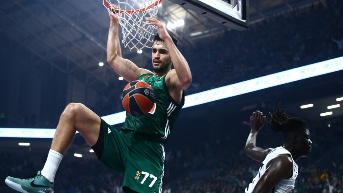 Ömer Faruk Yurtseven’den tarihi başarı: 16 Yıl Sonra İlk Türk Pivot MVP!