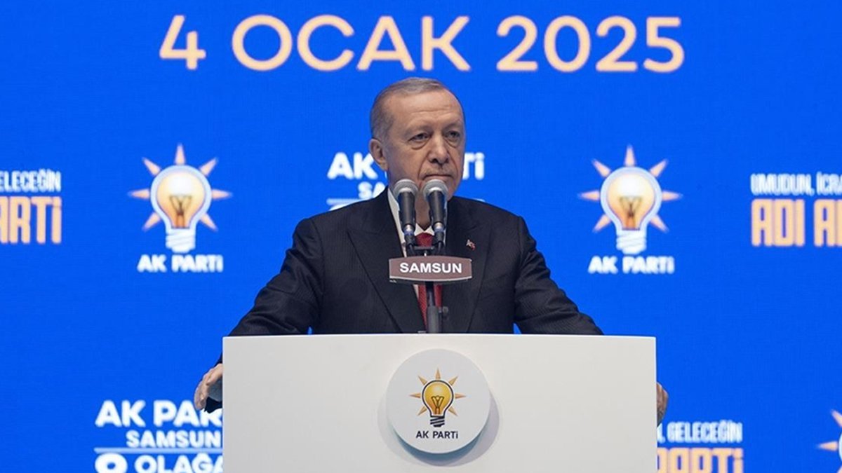 Erdoğan: Terör örgütü için 3'üncü yol yok, ya silah gömecekler ya gömülecekler