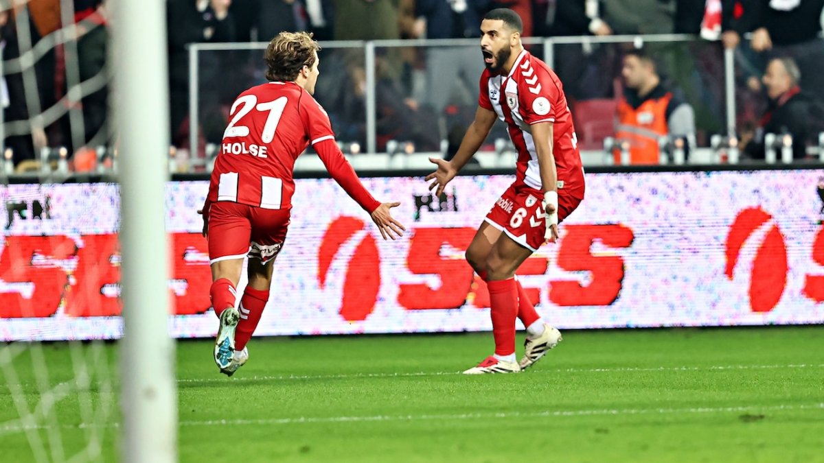 Karadeniz derbisini Samsunspor 2-1 kazandı