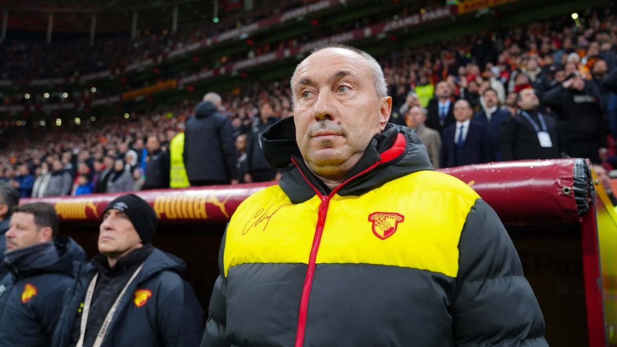 Göztepe Teknik Direktörü Stanimir Stoilov: Yakaladığımız fırsatları değerlendiremedik