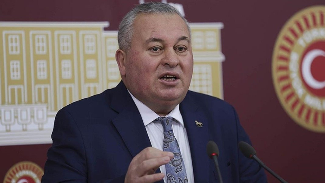 Cemal Enginyurt: DEVA-Gelecek ve Saadet Grubu'ndan teklif geldi! Etik olan CHP'de siyaset yapmamdır