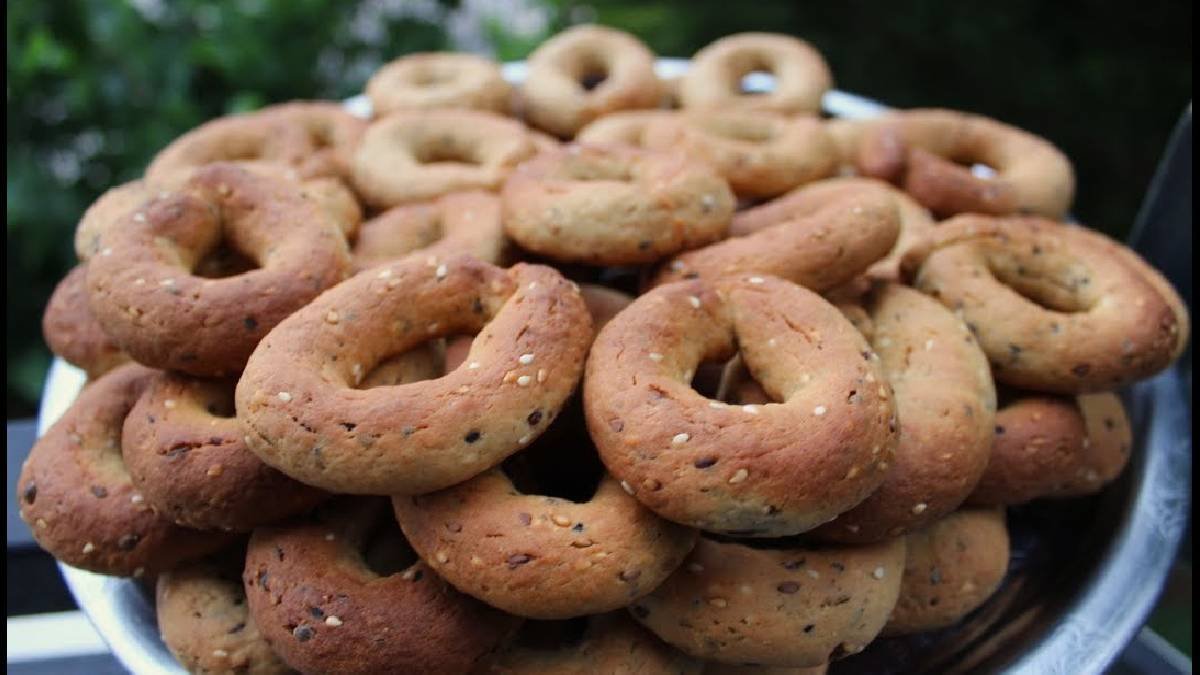 Gaziantep’in bayram simidi! Evde ne varsa onunla yapılıyor, tadı damakta kalıyor! Antep’e giden almadan gelmeyecek