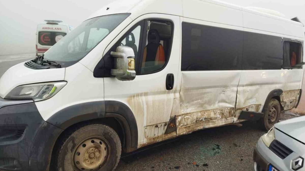 Kayseri'de Servis Kazası: 5'i Öğrenci 10 Yaralı