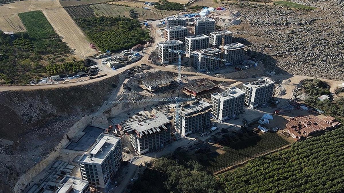 Deprem bölgesinde barınma krizi sürüyor: Konut vaatlerinin sadece yüzde 23’ü gerçekleşti