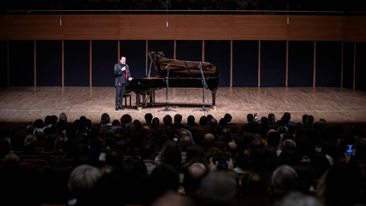 Fazıl Say’dan “50. yılda” muhteşem İzmir prömiyeri