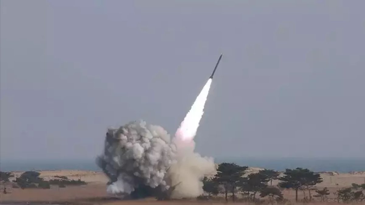 İngiltere'den Kuzey Kore'nin "balistik füze" testine tepki: Bu tarz provokasyonları durdurun