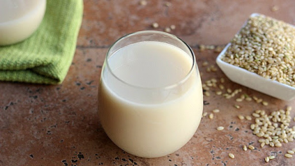 Bu süt tam bir demir deposu! Evde tahin sütü yapmak çok kolay! İşte kolay tahin sütü yapımı