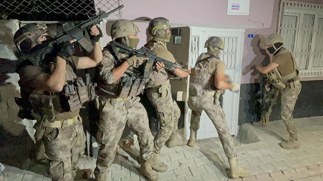 17 ilde PKK'ya operasyon! Çok sayıda gözaltı var