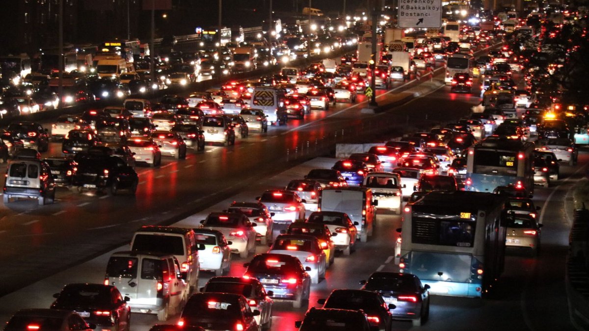 İstanbul, trafik yoğunluğunda dünya birincisi