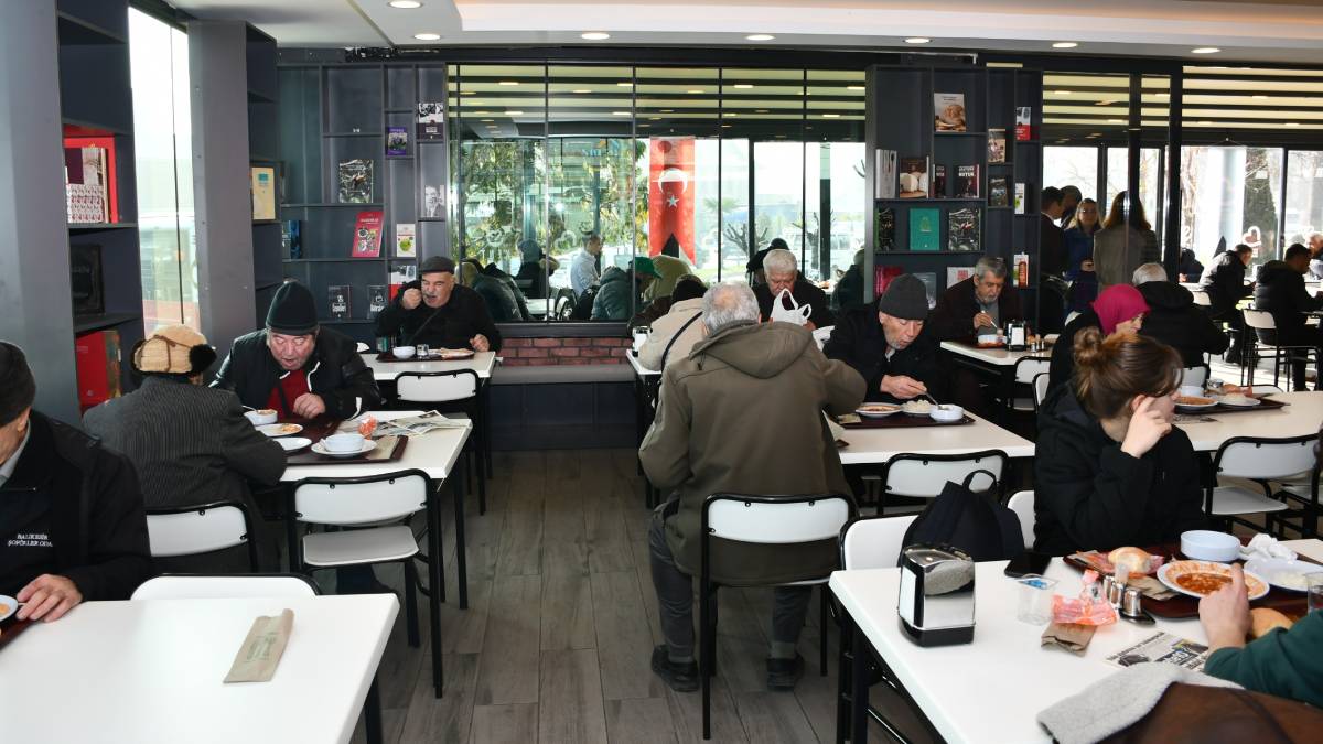 4 çeşit yemek 50 TL