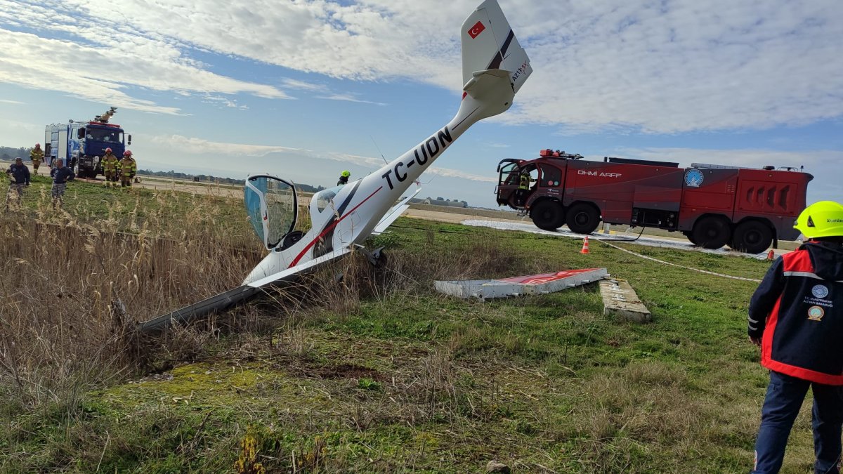 Bursa'da eğitim uçağı düştü: Pilot hafif yaralandı