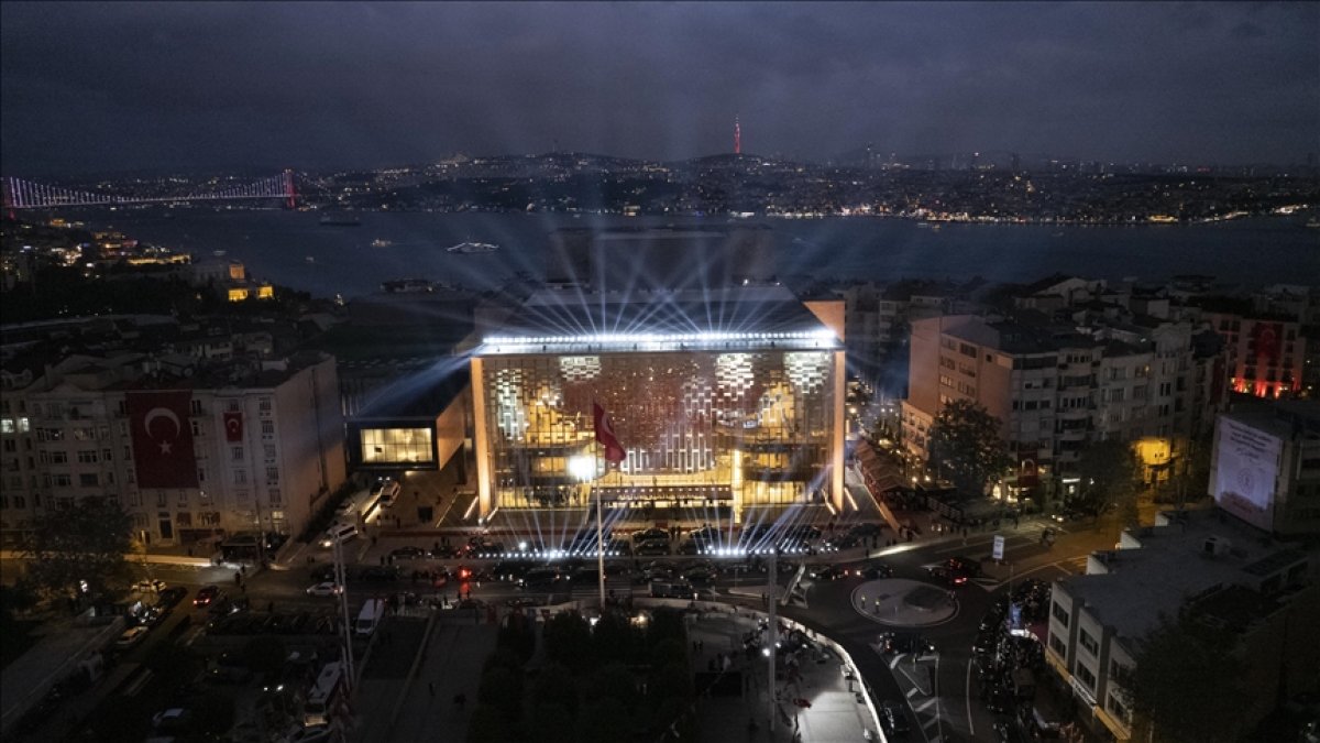 Ahmet Kaya’nın unutulmaz şarkıları AKM’de yankılanacak