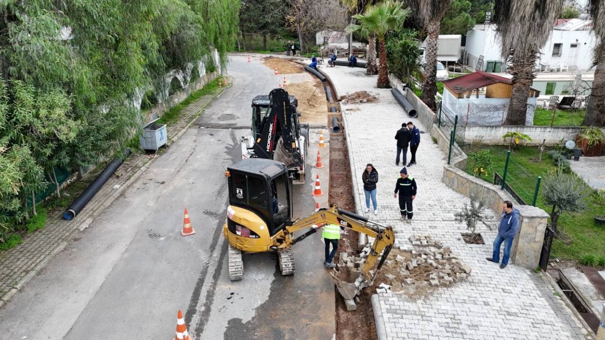 Yağmur suyu hattı çalışmaları devam ediyor