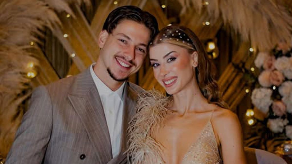 Ünlü futbolcu nişanlandı, yaş farkını ve kıyafetini gören annesi çıldırdı! 'Oğlumu kandırarak kendine bağlamış'