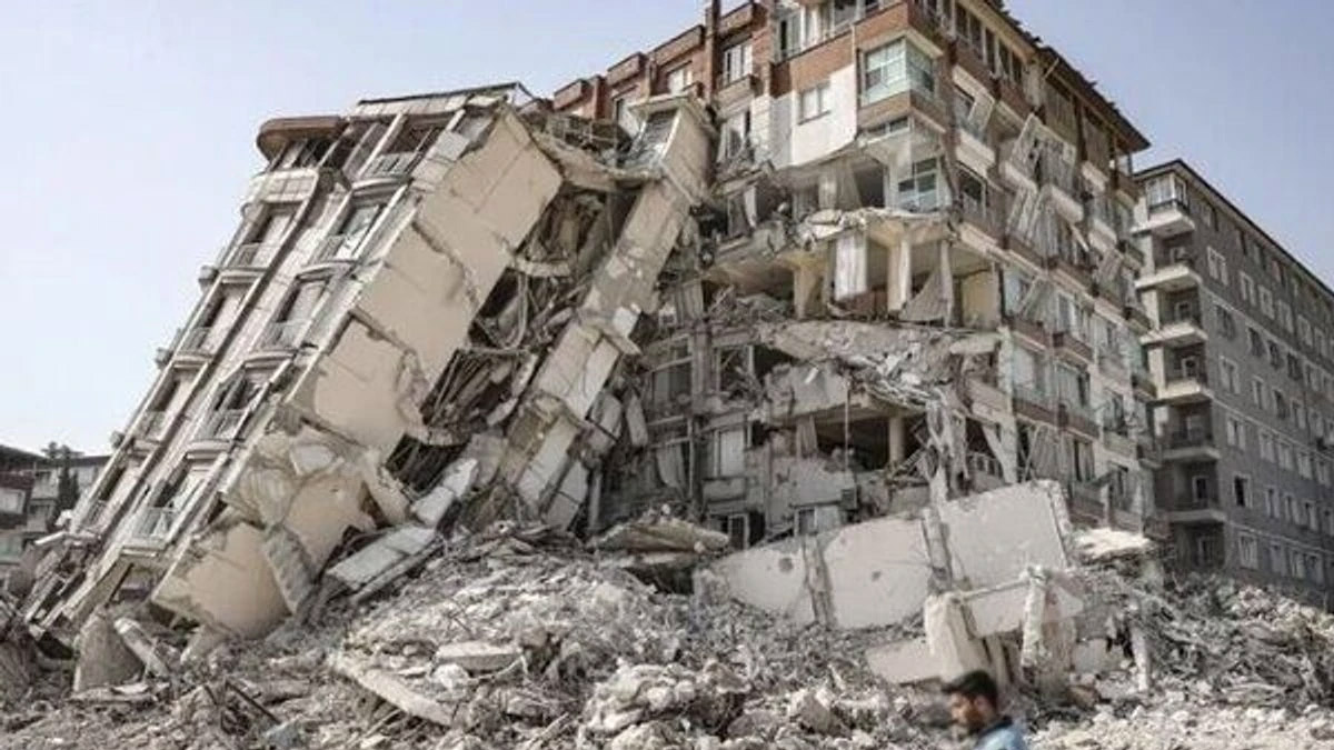 Depremde 49 kişiye mezar olmuştu! Melike Hanım Apartmanı davasında karar