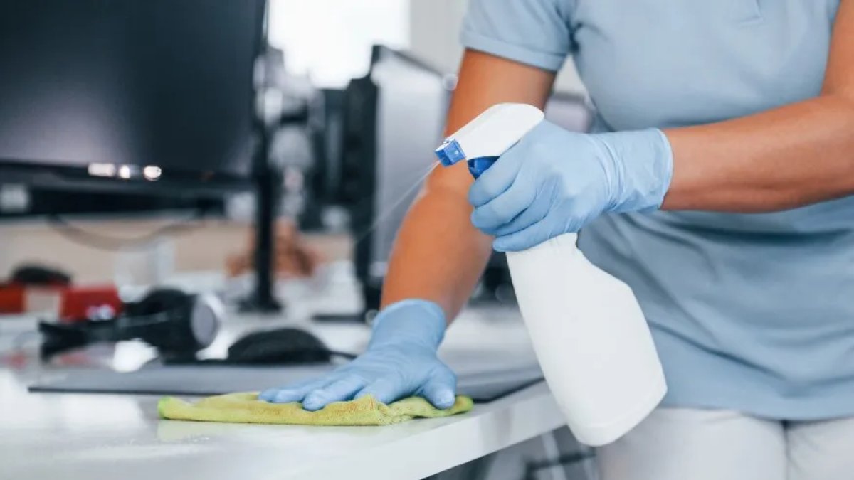 Gündelikçi fiyatları rekor kırıyor! Zamlanınca çözümü böyle buldular: Ortak temizlikçi dönemi başladı