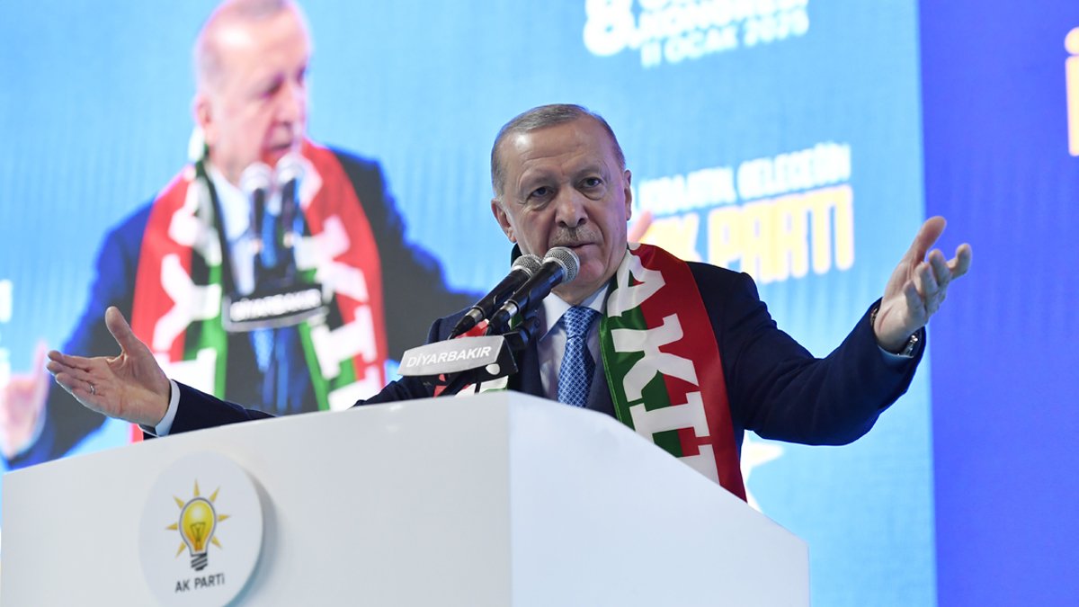 Erdoğan: Tek amaç terör örgütünün kendini feshetmesi