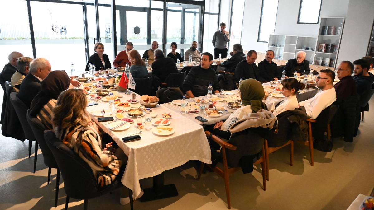 Başkan Bakkalcıoğlu, basın mensuplarıyla bir araya geldi