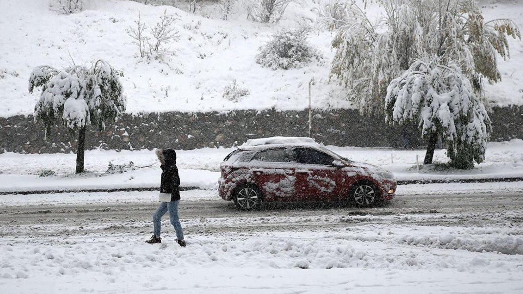 Meteoroloji'den İstanbul dahil 13 ile sarı kodlu uyarı: Beklenen kar yağışı başlıyor