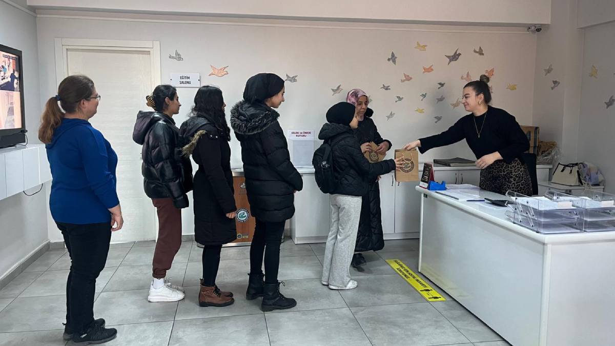 Ücretsiz hijyenik ped desteği devam ediyor