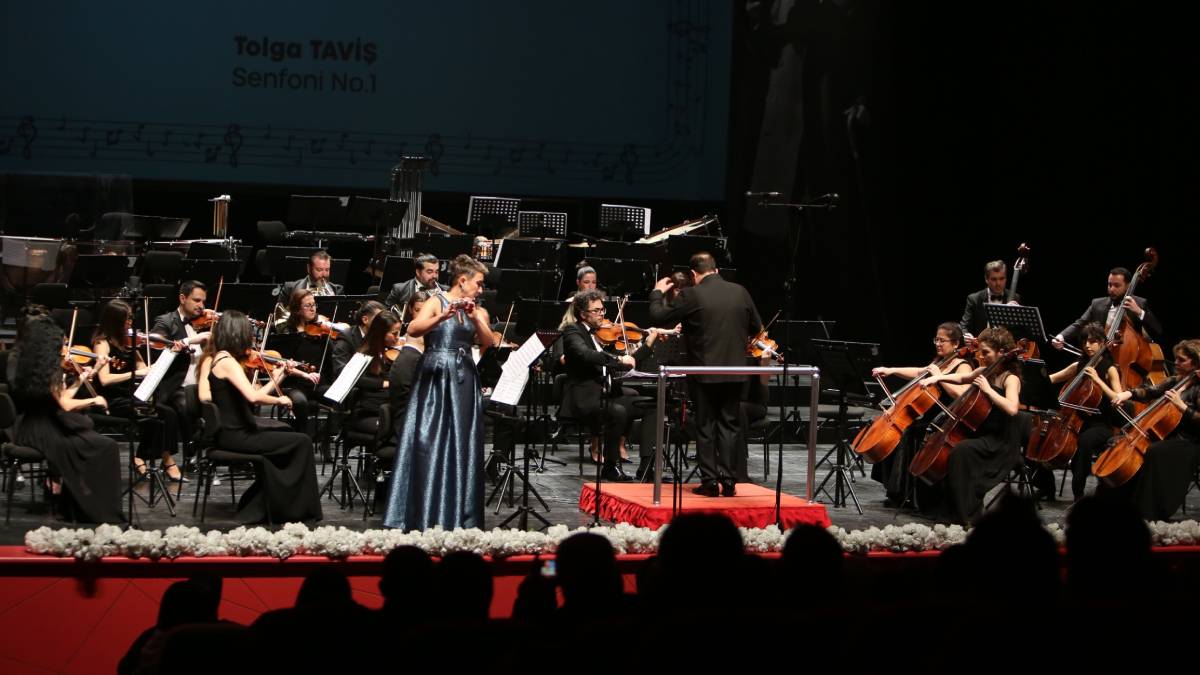 Senfoni Orkestrası Ayla Erduran’ı unutmadı