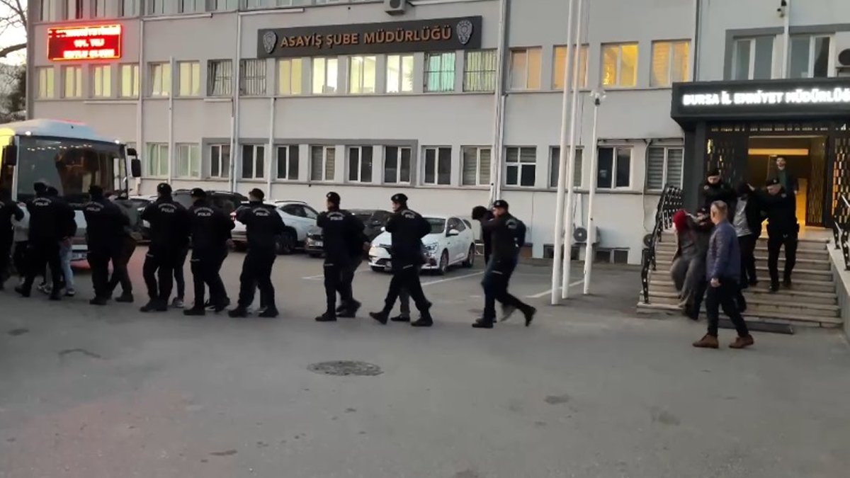 Cinsel saldırıyla suçlayıp tetikçi tuttular: Bursa'daki silahlı saldırıda 9 tutuklama