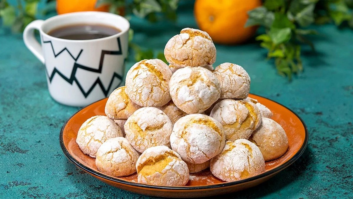 Yoldan geçen bu güzel koku nereden geliyor diyor! İşte kokusuyla mahalleyi saran portakallı kurabiye tarifi